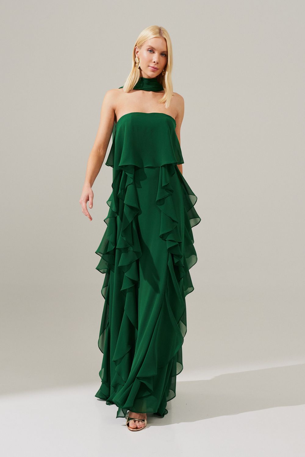 Vestido Longo com Decote Reto, Babados na Saia e Echarpe - Catalunha Verde Bandeira