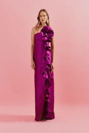 Vestido Longo com Decote Reto, Detalhe em Flor e Babado Frontal - Estocolmo Fúcsia