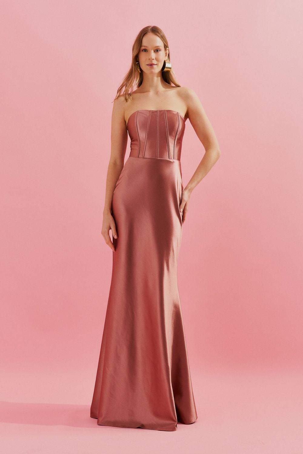 Vestido Longo com Decote Reto e Barbatanas no Busto - Antalia Rose