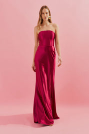 Vestido Longo com Decote Reto e Barbatanas no Busto - Antalia Vermelho