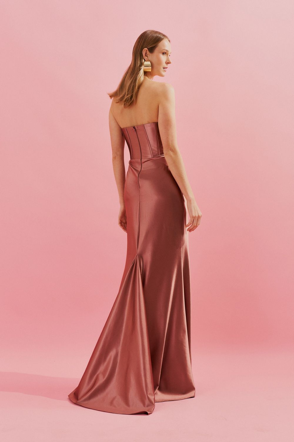 Vestido Longo com Decote Reto e Barbatanas no Busto - Antalia Rose