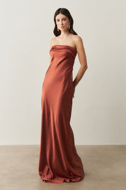 Vestido Longo com Decote Reto e Decote Profundo nas Costas - Marbella Terracota