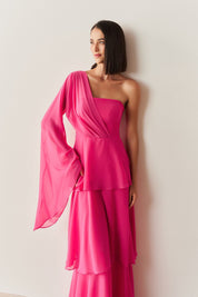 Vestido Longo com Decote Reto, Manga Longa Flare e Saia em Camadas - Austin Pink