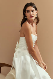 Vestido Longo com Decote Semi Coração, Alça Removível e Pregas na Saia e Busto - Santorini Off White