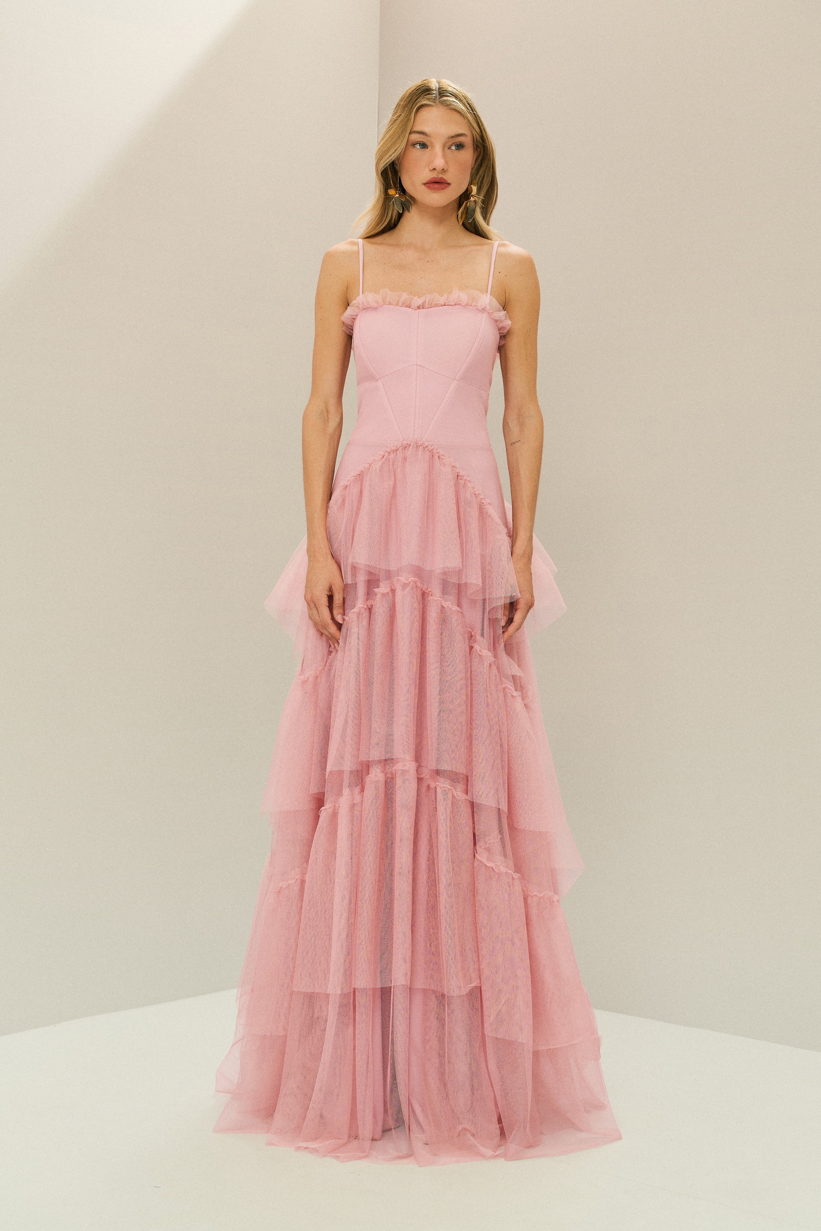 Vestido Longo em Tule com Decote Semi Coração e Saia de Babados - Provença Rosa Claro