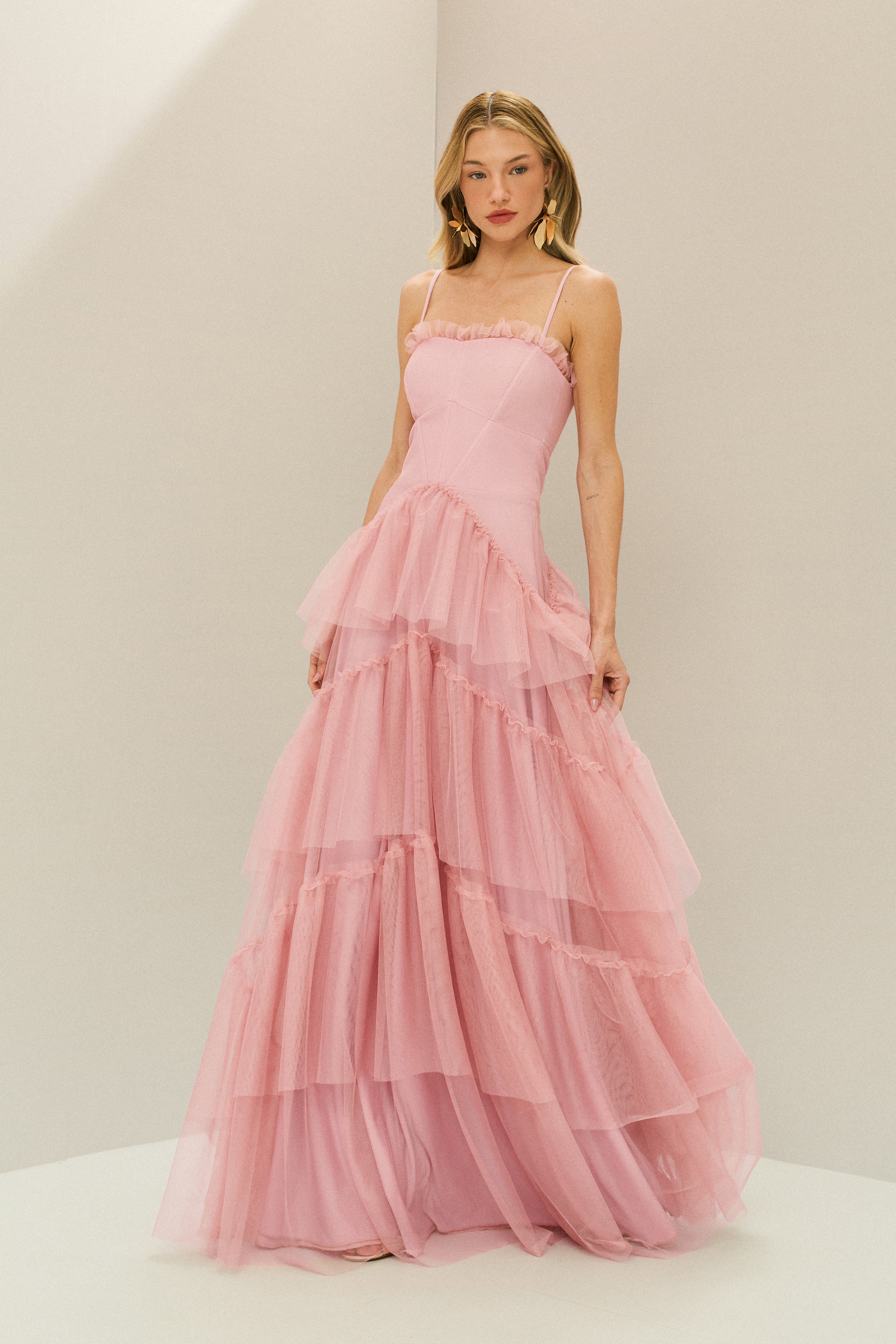 Vestido Longo em Tule com Decote Semi Coração e Saia de Babados - Provença Rosa Claro