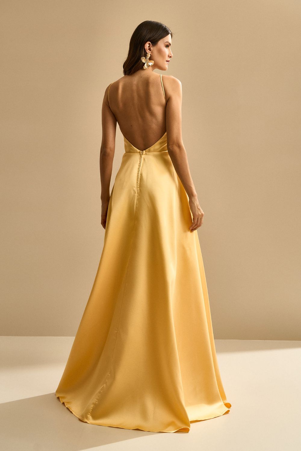 Vestido Longo com Decote V e Alça Fina - Atlanta Amarelo