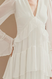 Vestido Longo em Chiffon com Decote V, Manga Longa e Babados - Bariloche Off White