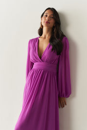 Vestido Longo com Decote V, Manga Longa e Fenda Lateral - Fabíola II Violeta
