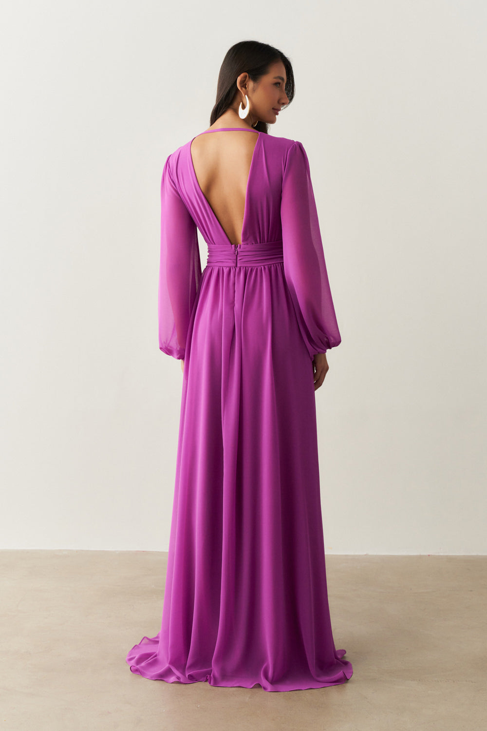Vestido Longo com Decote V, Manga Longa e Fenda Lateral - Fabíola II Violeta