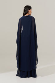 Vestido Longo com Decote V, Saia Fluida e Capa Removível - Carmelo Azul Marinho