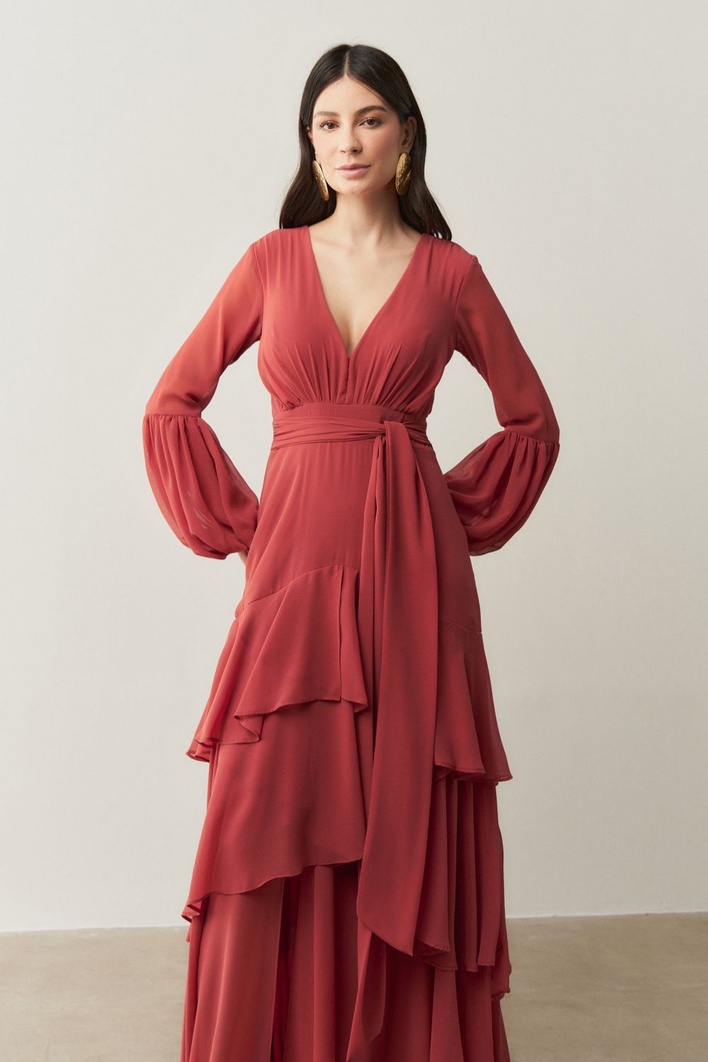 Vestido Longo com Mangas Longas e Saia em Camadas - Lyon Terracota