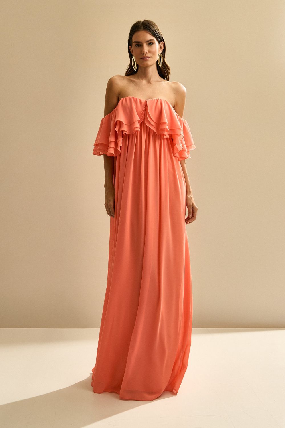 Vestido Longo com Mangas Ombro a Ombro e Babados - Himalaia Coral