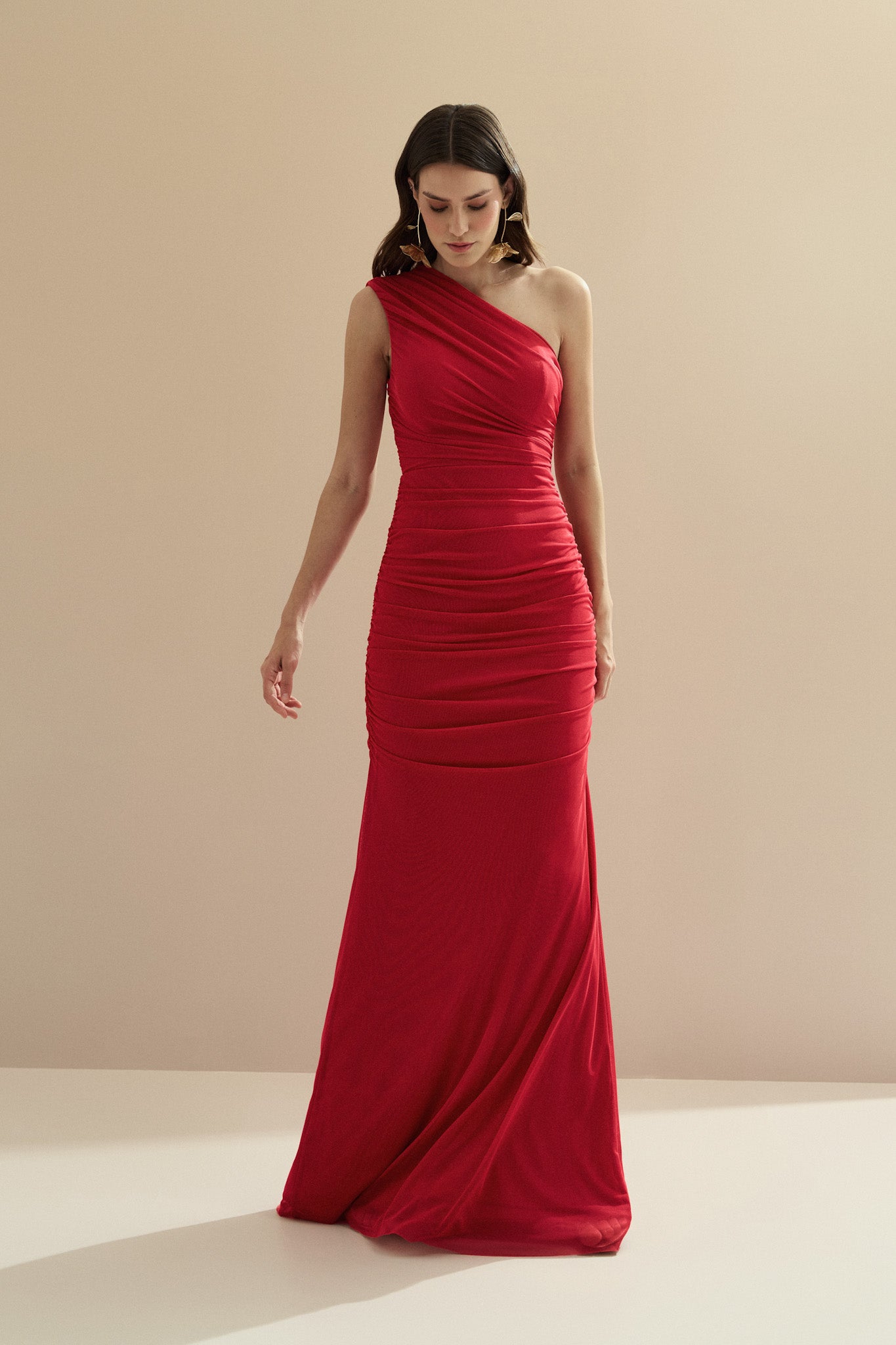 Vestido Longo com Ombro Único e Franzidos - Lugano Vermelho