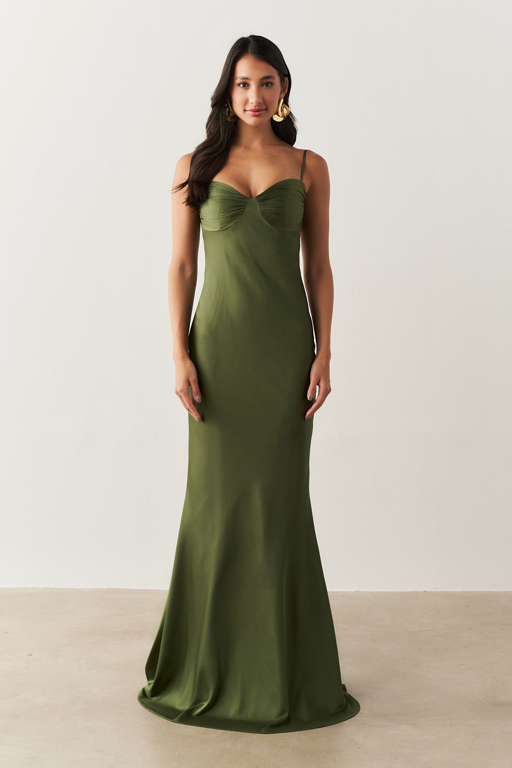 Vestido Longo de Cetim com Decote Coração Franzido - Croácia Oliva