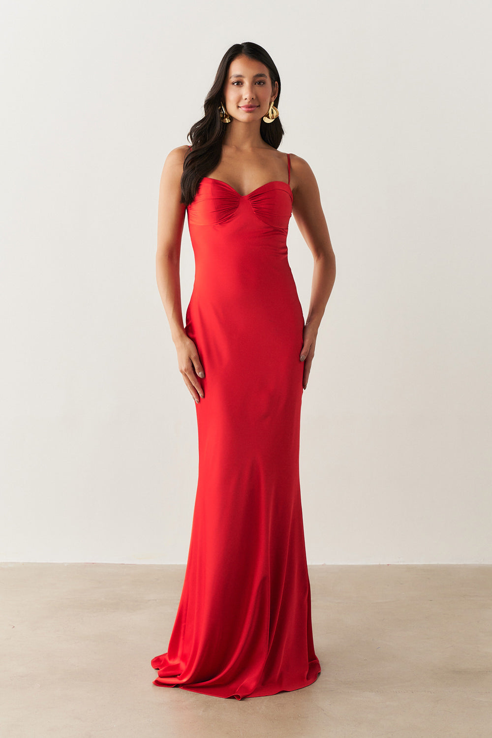 Vestido Longo de Cetim com Decote Coração Franzido - Croácia Vermelho