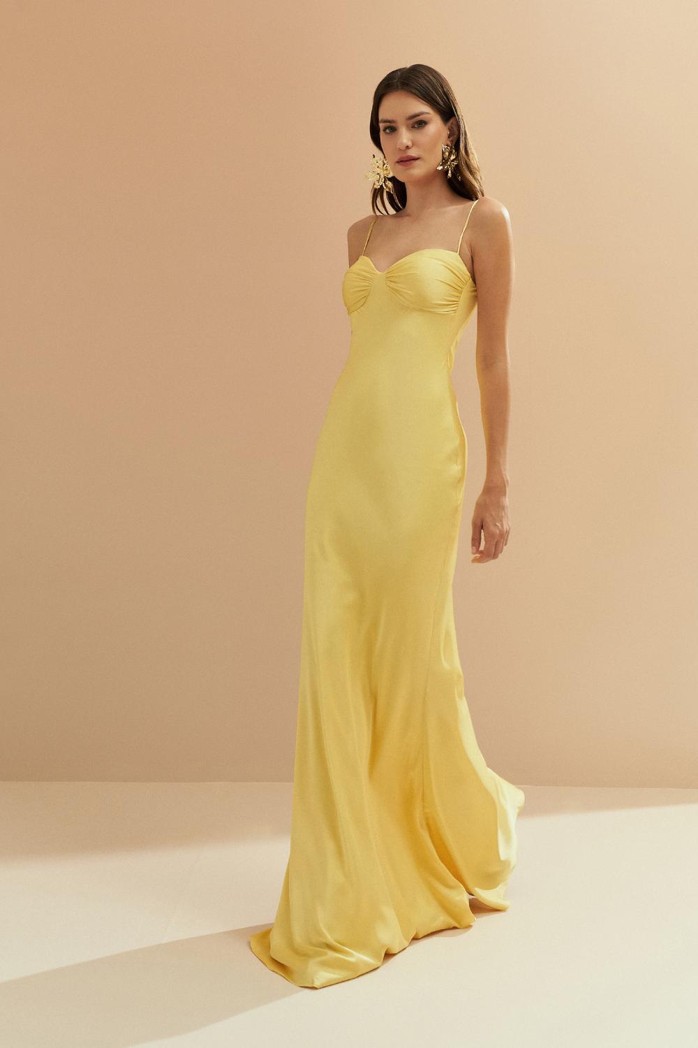 Vestido Longo de Cetim com Decote Coração Franzido - Croácia Amarelo