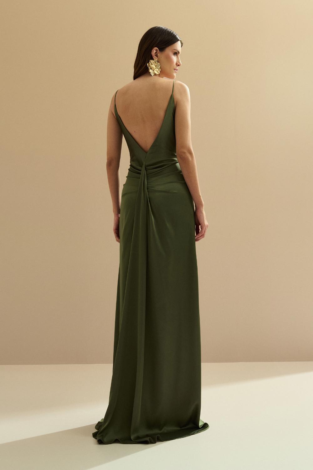 Vestido Longo de Cetim com Decote e Pregas nas Costas - Chile Oliva