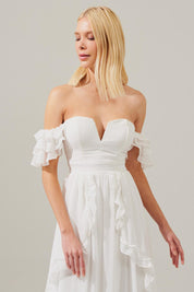 Vestido Longo de Chiffon com Decote em V e Mangas Ombro a Ombro de Babados, Saia Estilo Princesa com Recortes e Babados - Minsk Off White