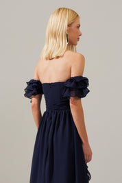 Vestido Longo de Chiffon com Decote em V e Mangas Ombro a Ombro de Babados, Saia Estilo Princesa com Recortes e Babados - Minsk Azul Marinho