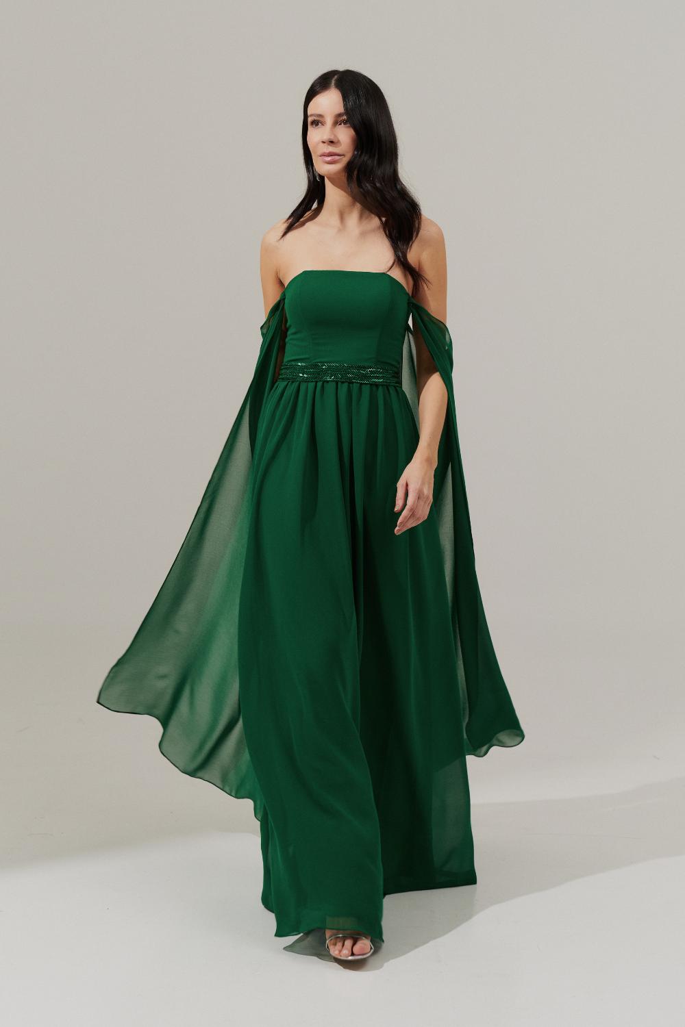 Vestido Longo de Chiffon com Mangas Longas, Decote Reto, Saia Ampla e Cinto Bordado - Gâmbia Bandeira