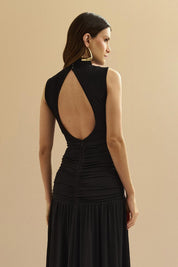 Vestido Longo de Tule com Gola Alta, Detalhe Franzido no Quadril e Decote Gota nas Costas - Iris Preto