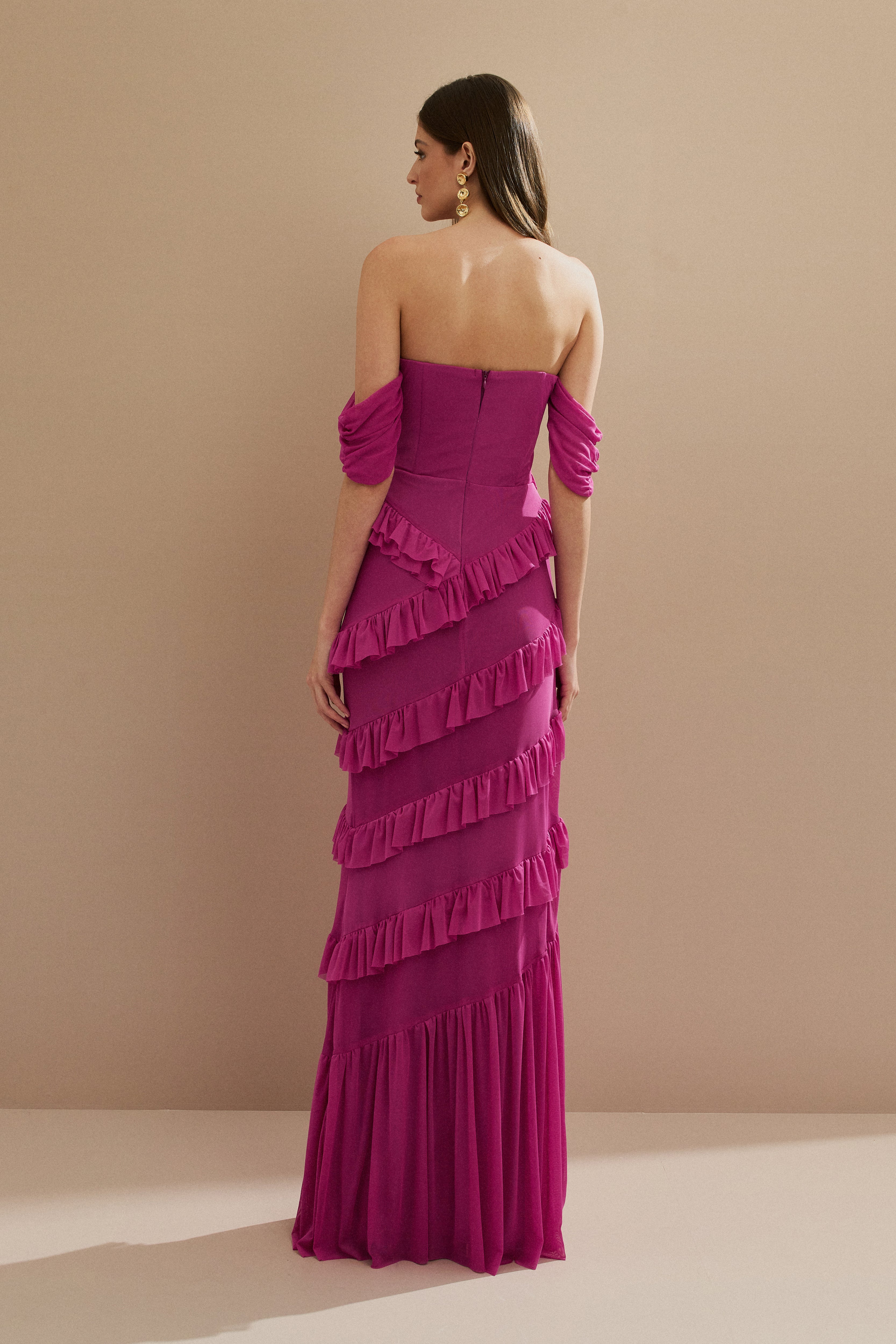 Vestido Longo em Tule com Decote Coração e Recortes de Babado - Mendoza Rosa Pink