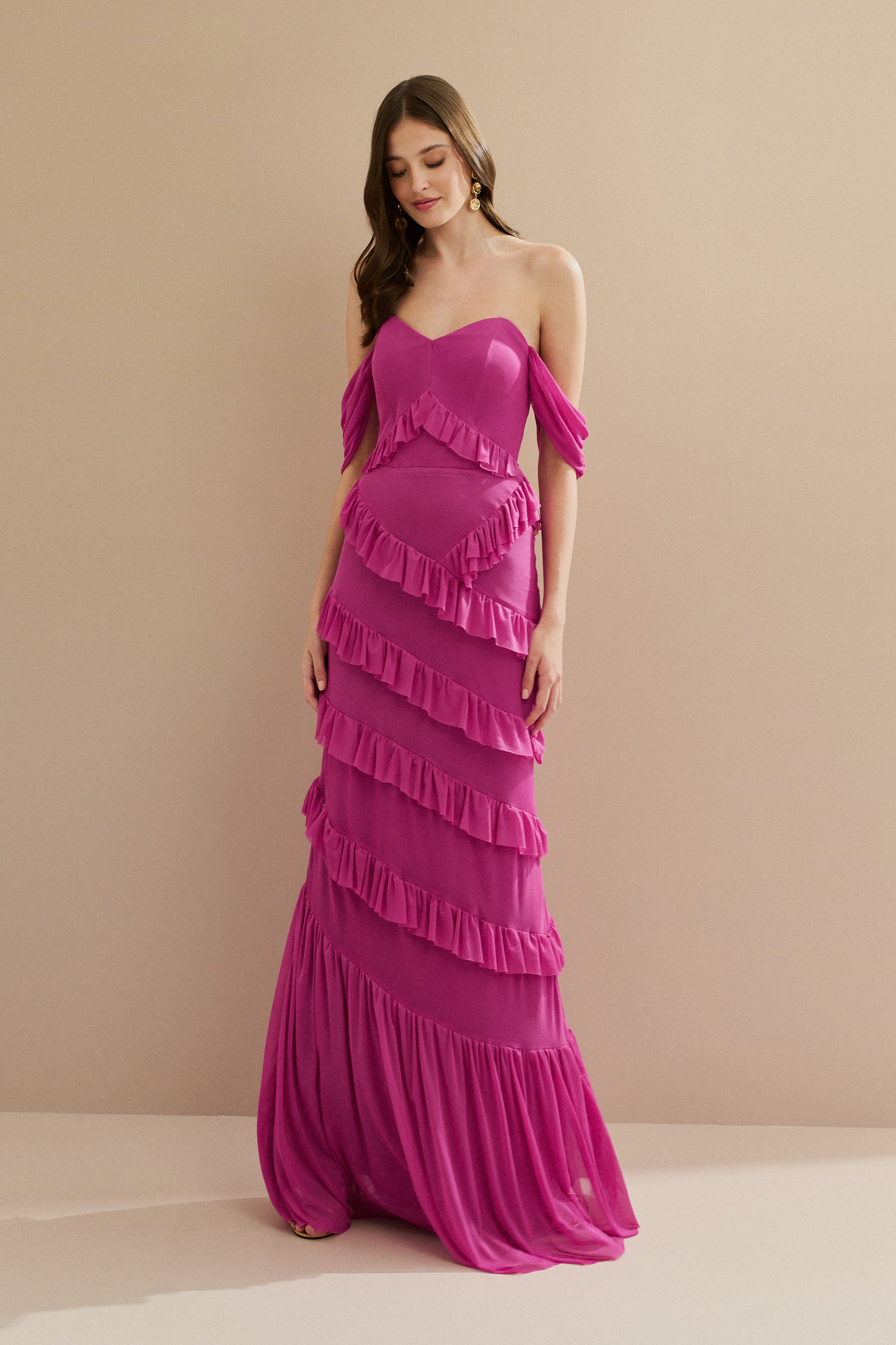 Vestido Longo em Tule com Decote Coração e Recortes de Babado - Mendoza Rosa Pink