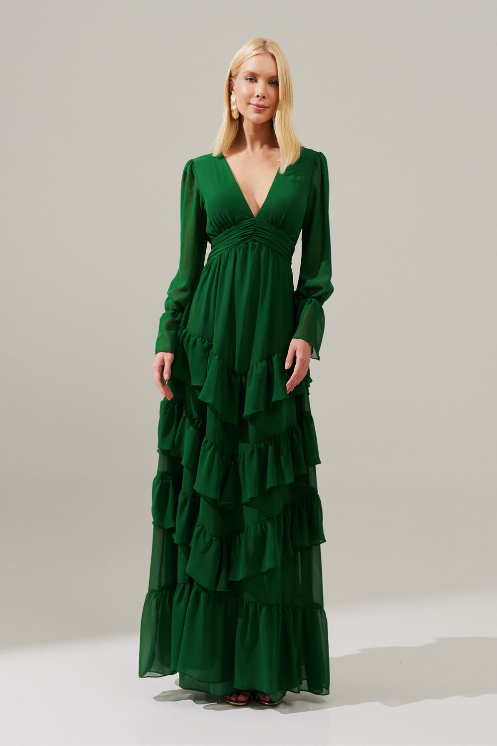 Vestido Longo Decote V com Franzidos e Saia de Babados - Braga Verde Bandeira
