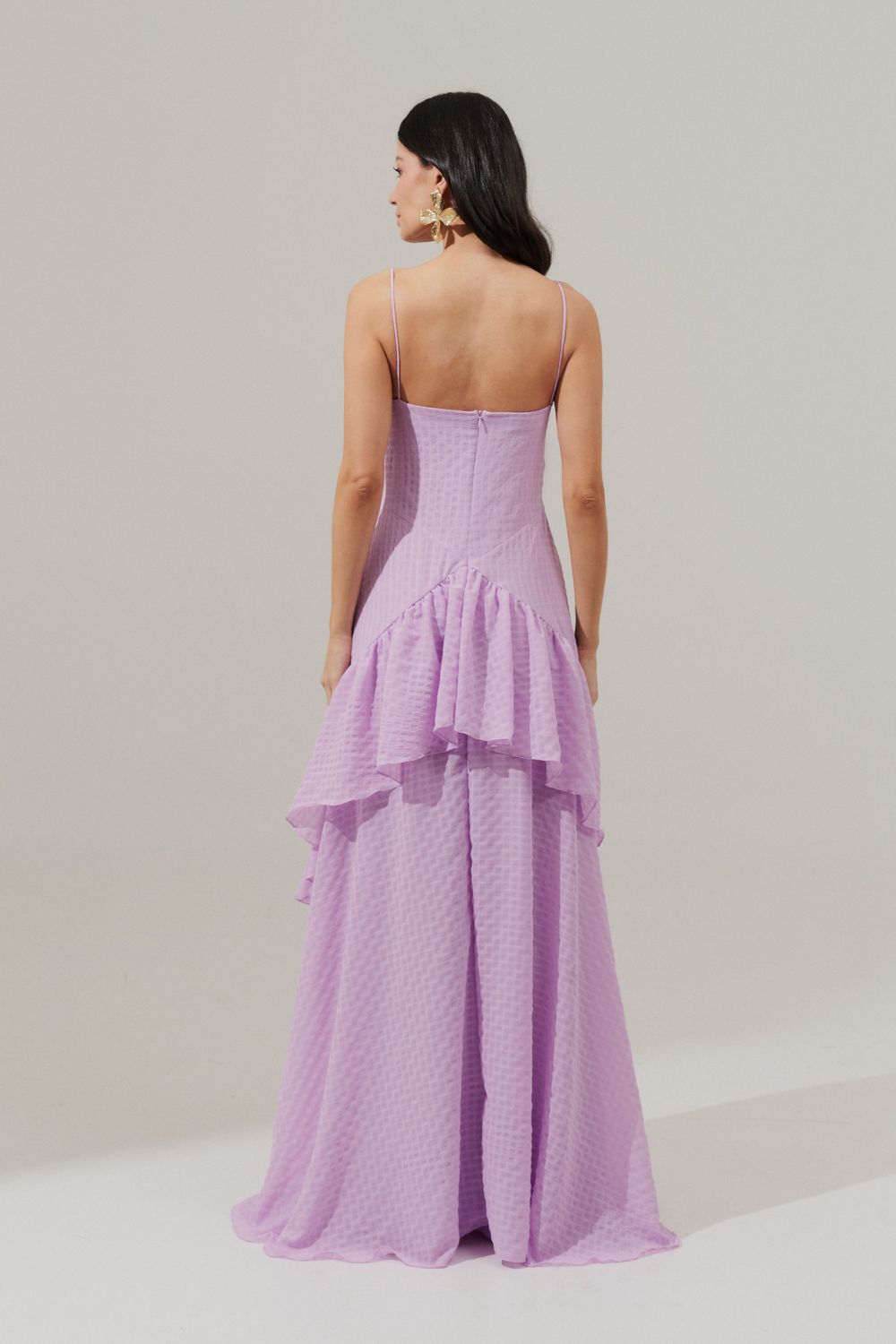 Vestido Longo Decote V e Saia Assimétrica com Babados - Monte Negro Lilás | Lavanda