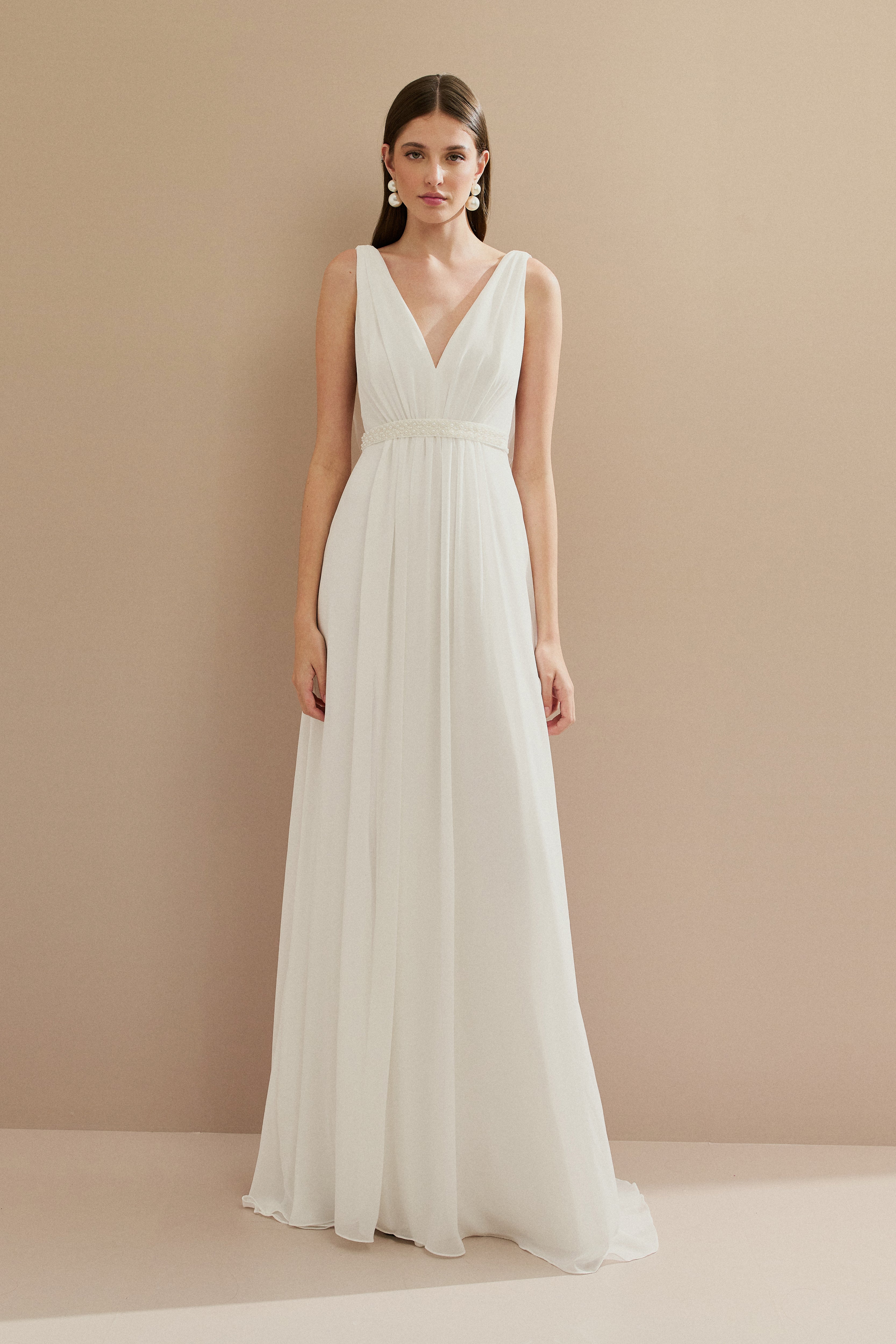 Vestido de Festa Longo com Decote em V, Cinto Bordado e Fenda - Elis Off White