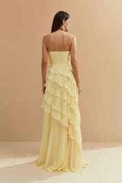 Vestido Longo em Chiffon com Decote Reto sem Alças e Babados Assimétricos - Sorrento Amarelo Manteiga