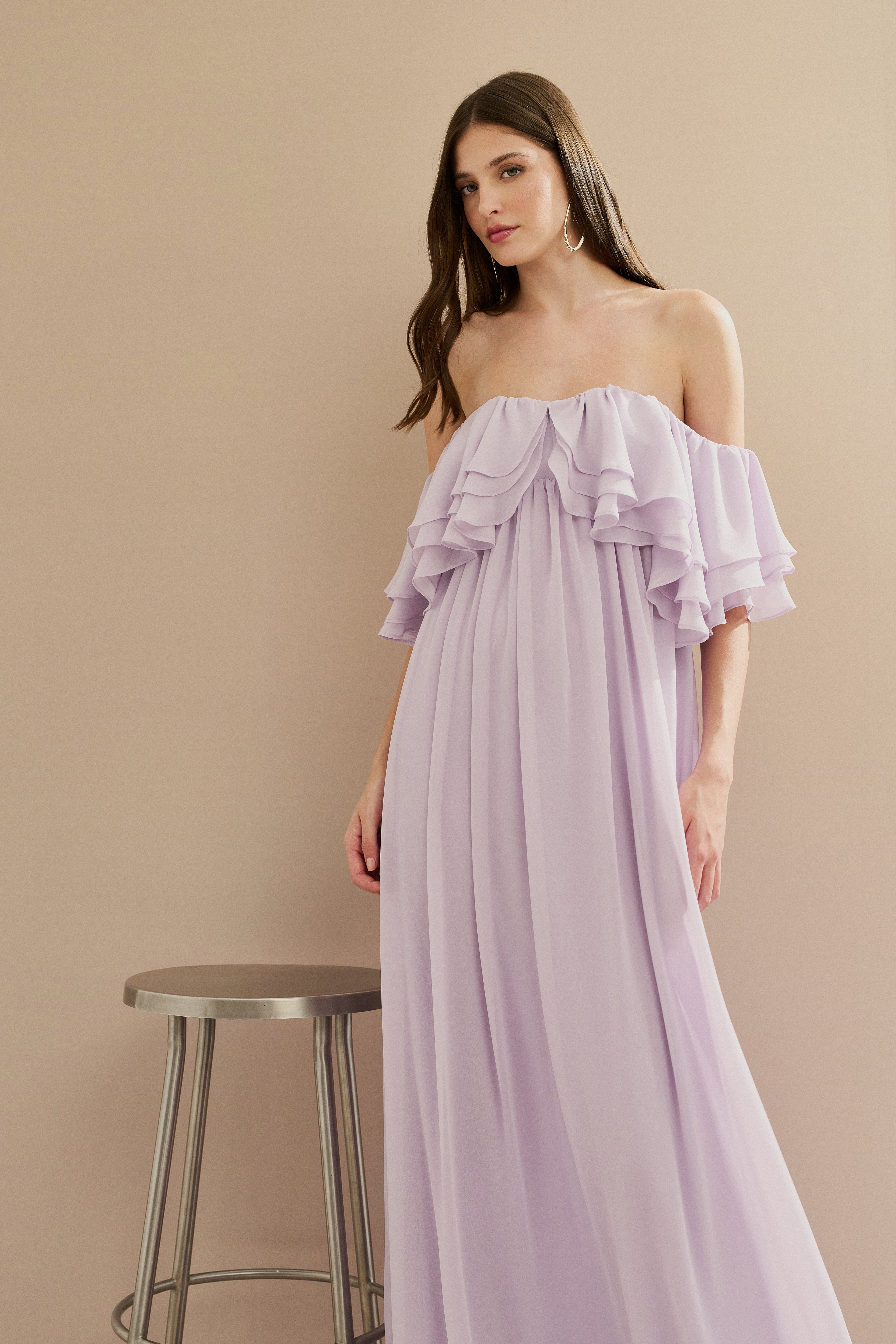 Vestido Longo em Chiffon com Mangas Ombro a Ombro e Babados - Himalaia Lilás | Lavanda