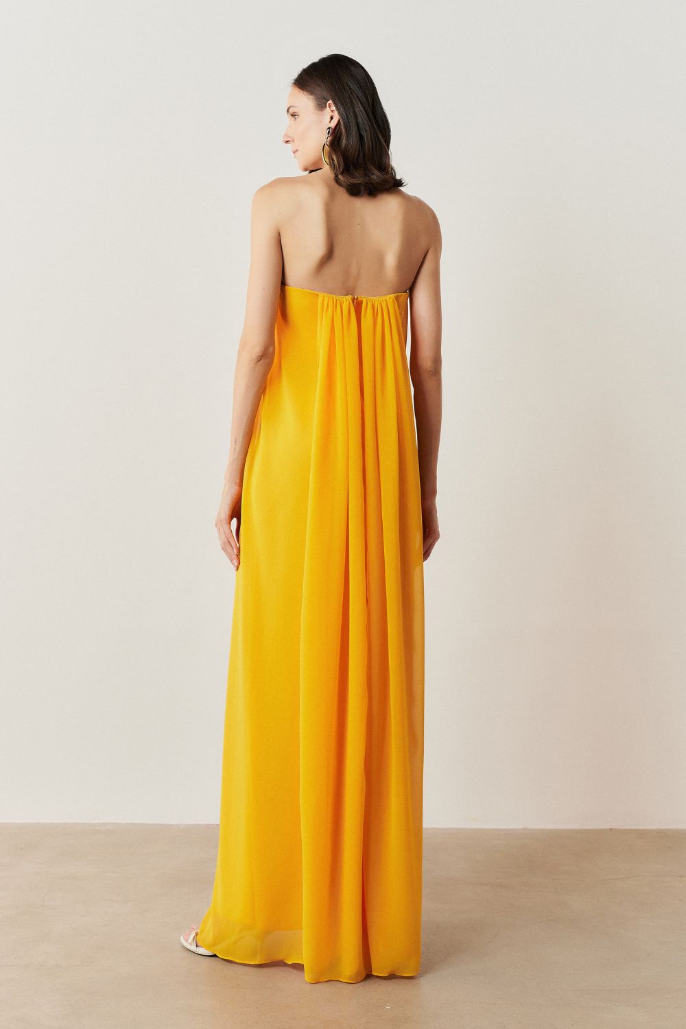 Vestido Longo em Chiffon sem Alça - Líbia Amarelo Manga