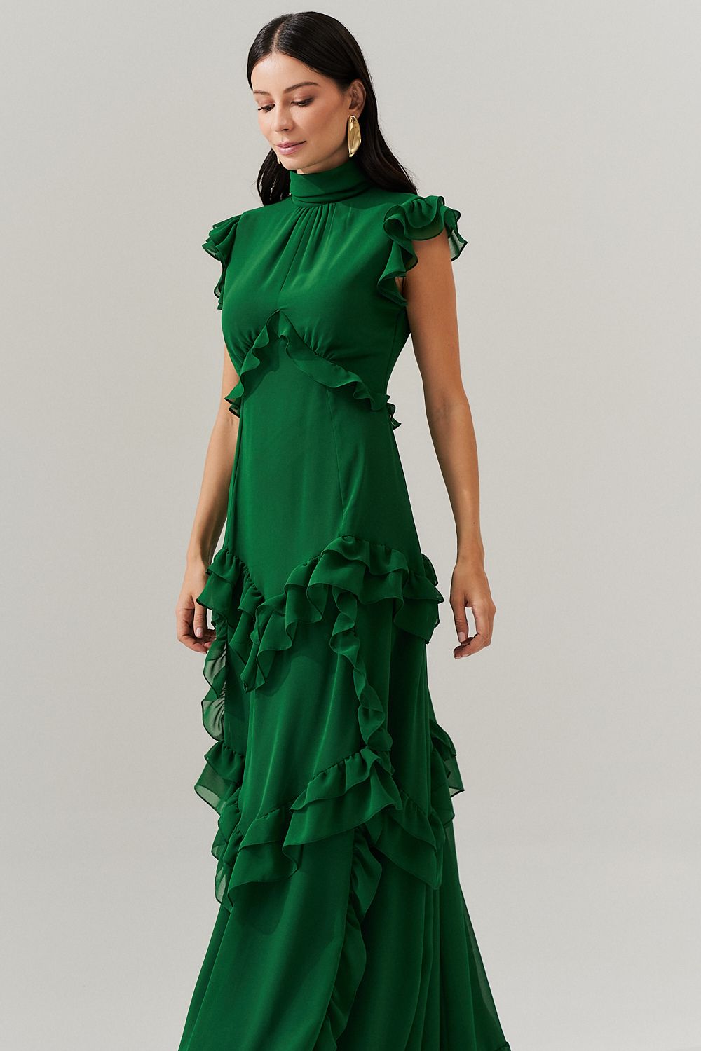 Vestido Longo Gola Alta, Recortes e Babados  - Monte Sinai Verde Bandeira