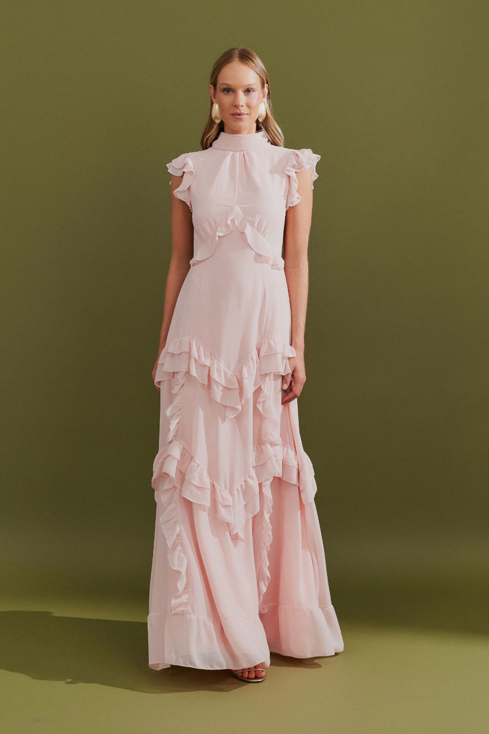 Vestido Longo Gola Alta, Recortes e Babados  - Monte Sinai Rosa