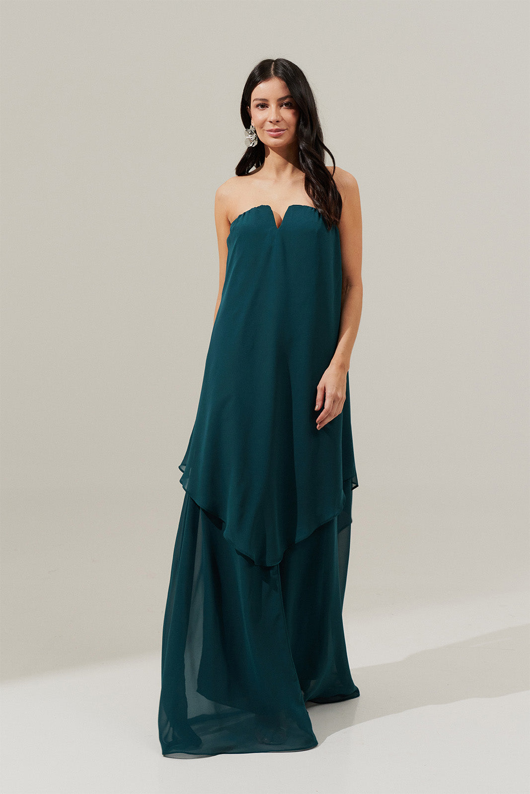 Vestido Longo Sem Alça com Detalhe no Decote e Camadas Assimétricas - Trancoso Petróleo