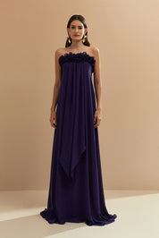 Vestido Longo sem Alça em Chiffon com Babados no Decote e Calda Frontal - Armênia Roxo