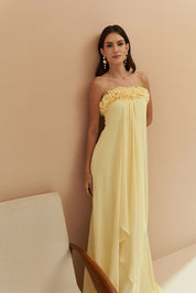 Vestido Longo sem Alça em Chiffon com Babados no Decote e Calda Frontal - Armênia Amarelo
