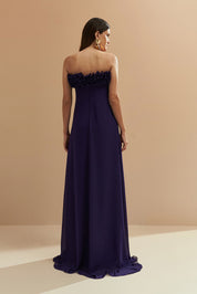 Vestido Longo sem Alça em Chiffon com Babados no Decote e Calda Frontal - Armênia Roxo
