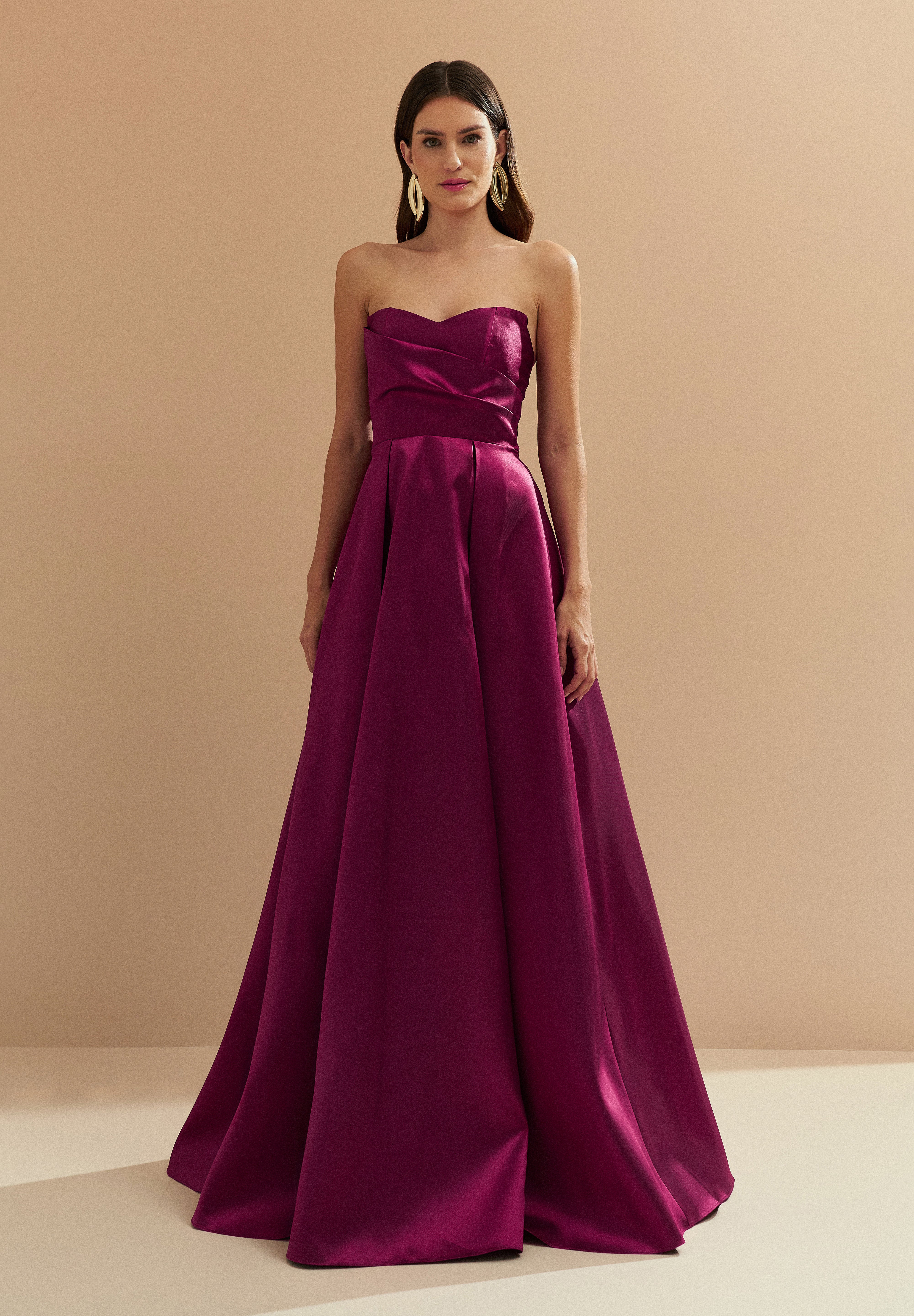 vestido_longo_sem_ala_pregas_na_saia_e_busto_santorini_fucsia5.jpg