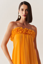 Vestido Longo sem Alça em Chiffon com Babados no Decote e Calda Frontal - Armênia Amarelo Manga
