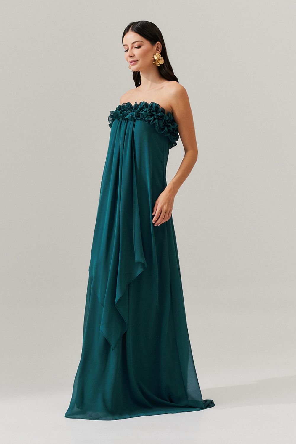 Vestido Longo sem Alça em Chiffon com Babados no Decote e Calda Frontal - Armênia Petroleo
