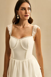 Vestido Midi com Detalhe em Renda Guipir e Saia de Babados - Pluma Off White